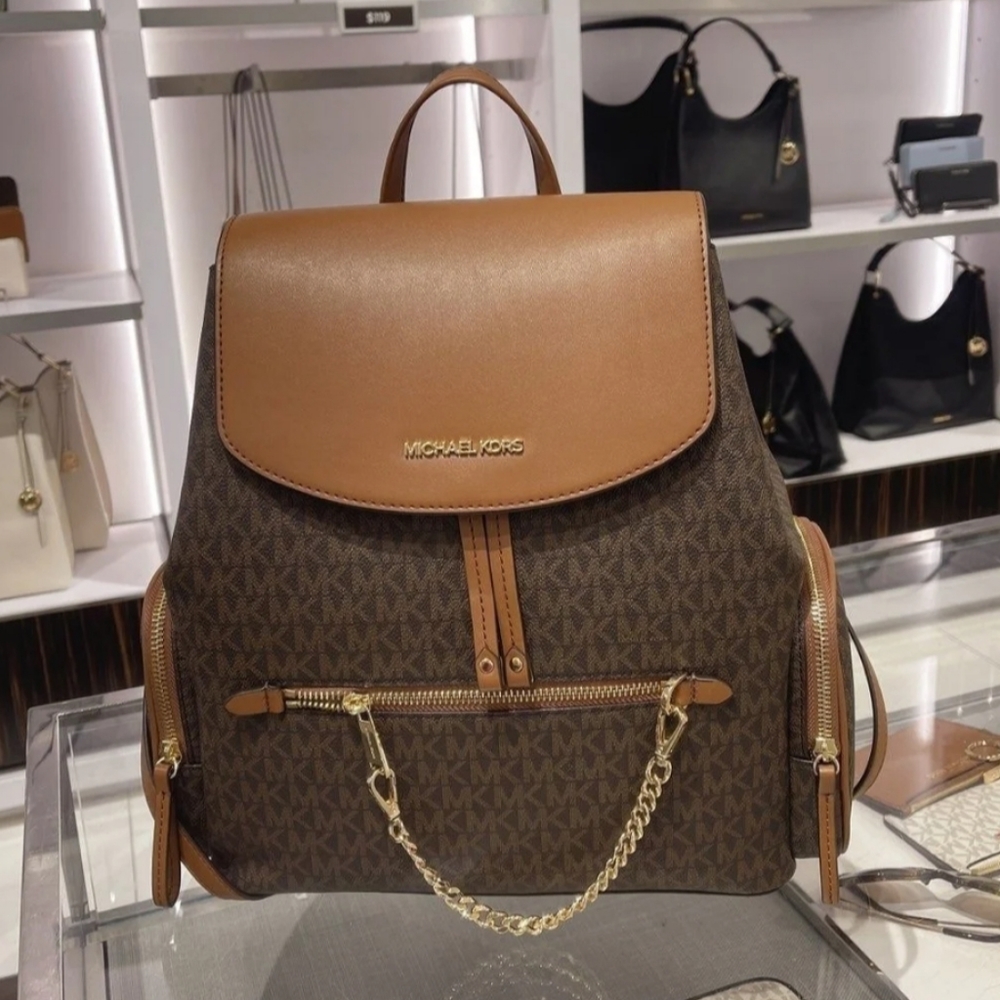 ⚠️LAST 1⚠️ Michael Kors Jet Set Chain LG Backpack - Picture 2 of 7